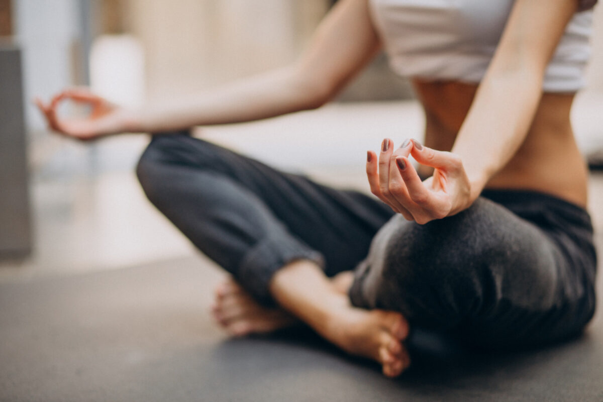 Discover the benefits of mindful yoga and reconnect with your emotions